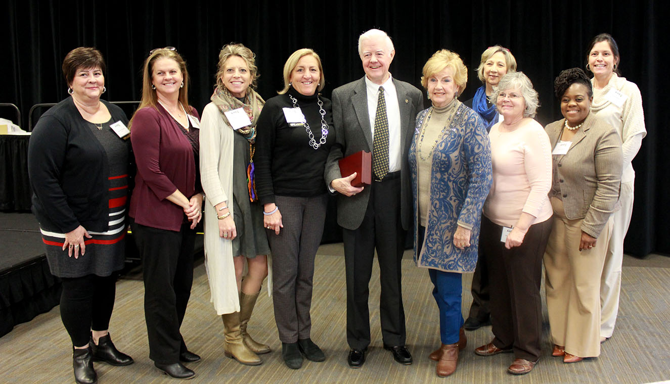 Lawrence Cutchin receives NC AHEC award